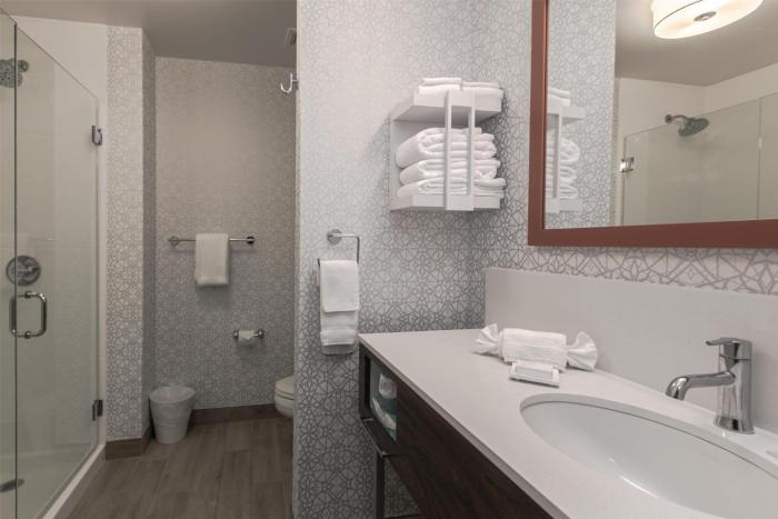 hampton inn and suites wilder