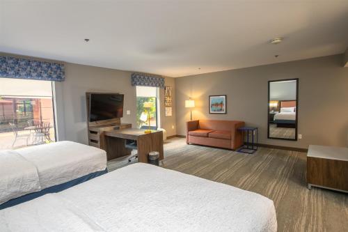 hampton inn and suites wilder