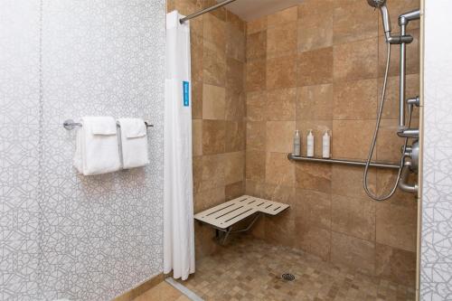hampton inn and suites wilder