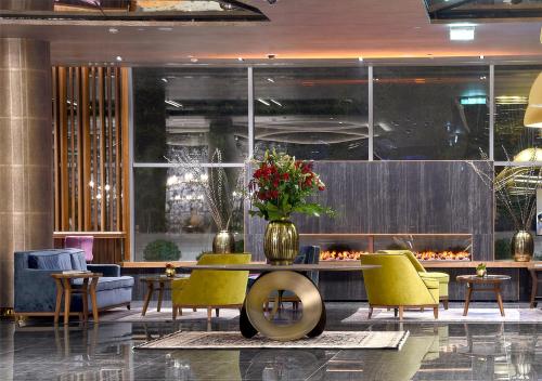 maestral resort and casino