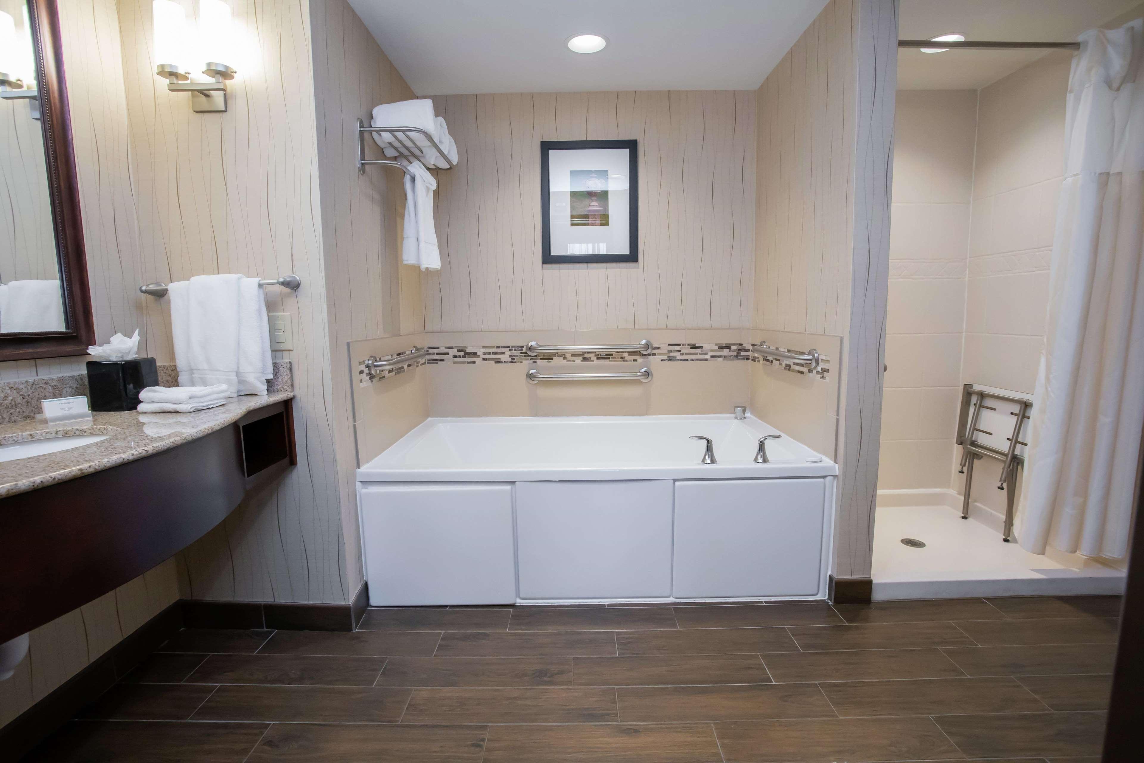 hilton garden inn dayton south austin landing