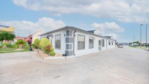 executive inn of hondo