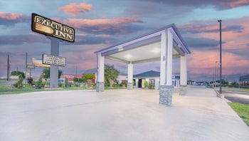 Executive Inn Of Hondo,Hondo>>Castroville,2 star