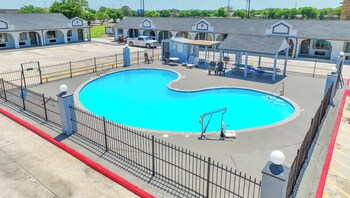 Executive Inn Of Hondo,Hondo>>Castroville,2 star