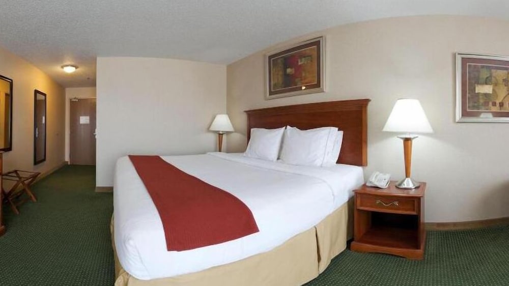 holiday inn express valparaiso by ihg