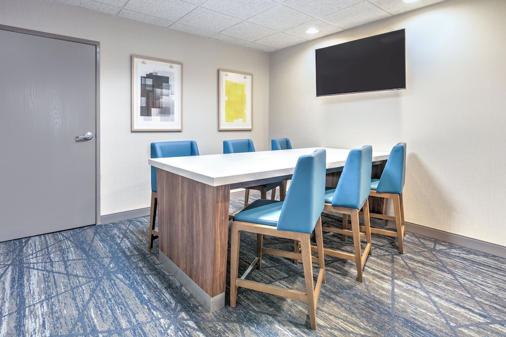 holiday inn express valparaiso by ihg