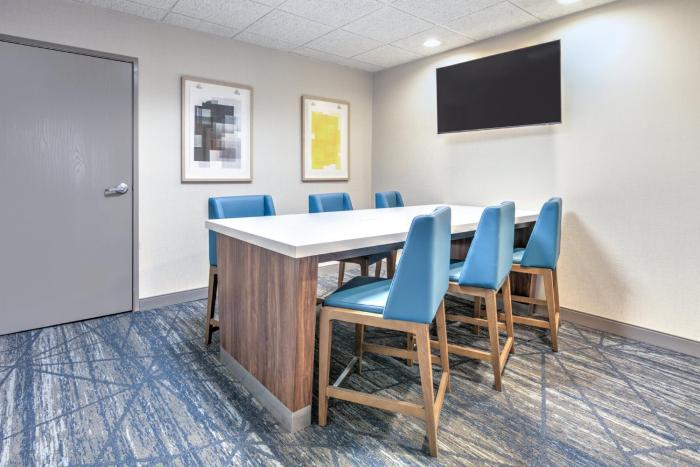 holiday inn express valparaiso by ihg