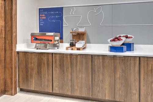 holiday inn express valparaiso by ihg