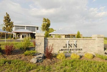 Huff Estates Inn & Winery,Bloomfield>>Belleville,3 star
