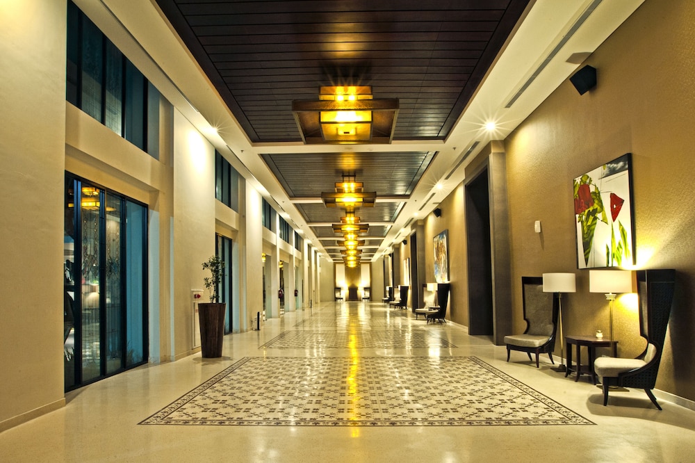 harris hotel and conventions malang