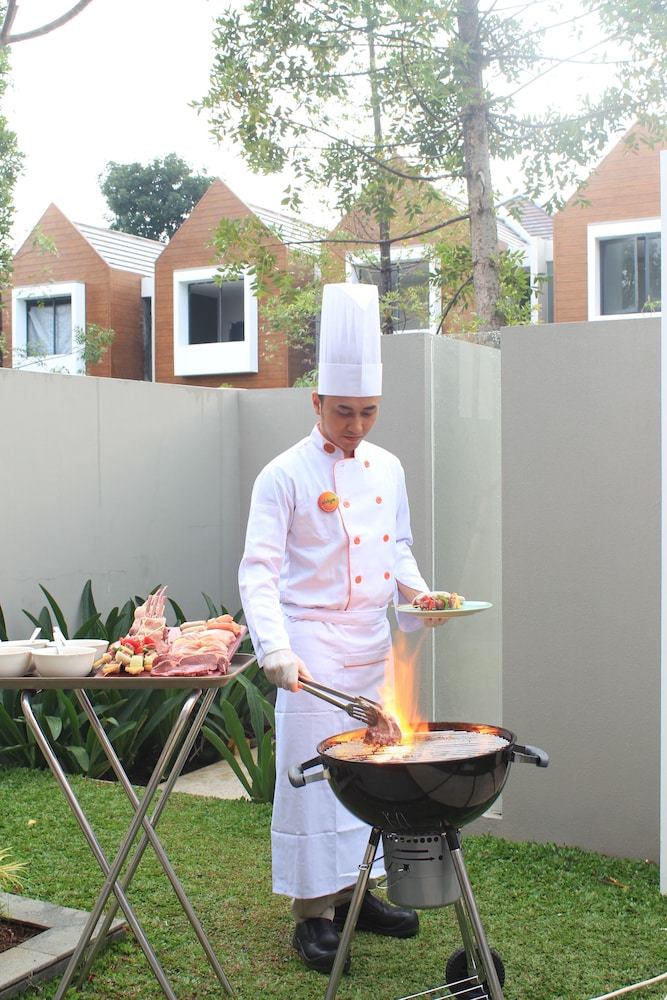 harris hotel and conventions malang