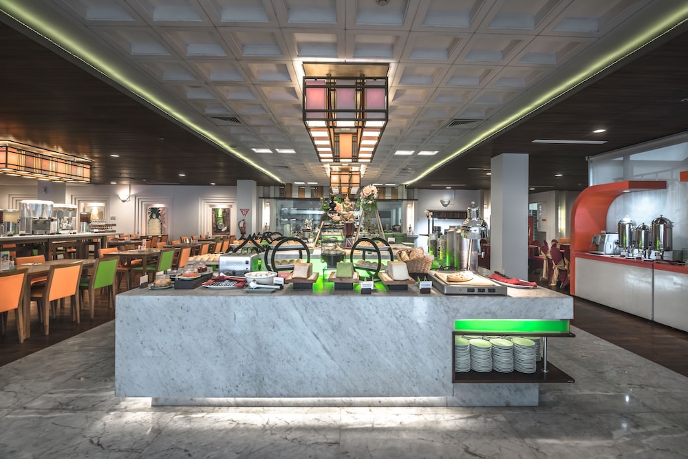 harris hotel and conventions malang