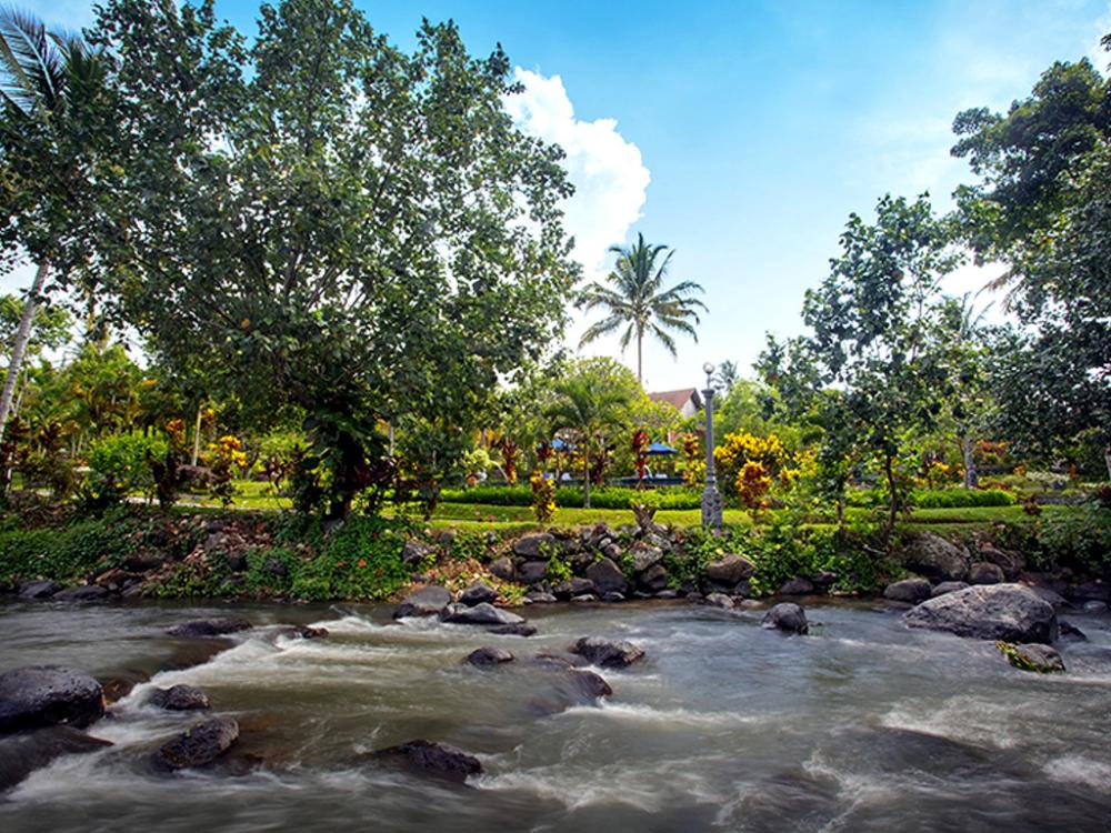 margo utomo hill view resort