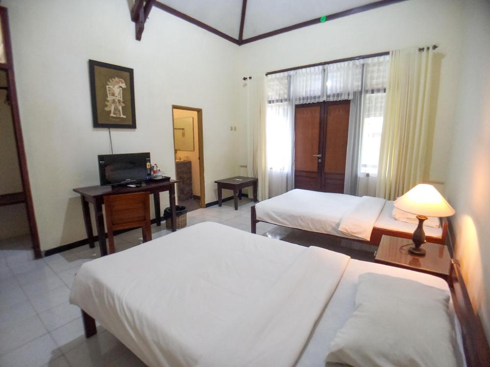 margo utomo hill view resort