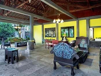 margo utomo hill view resort