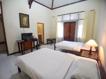 margo utomo hill view resort