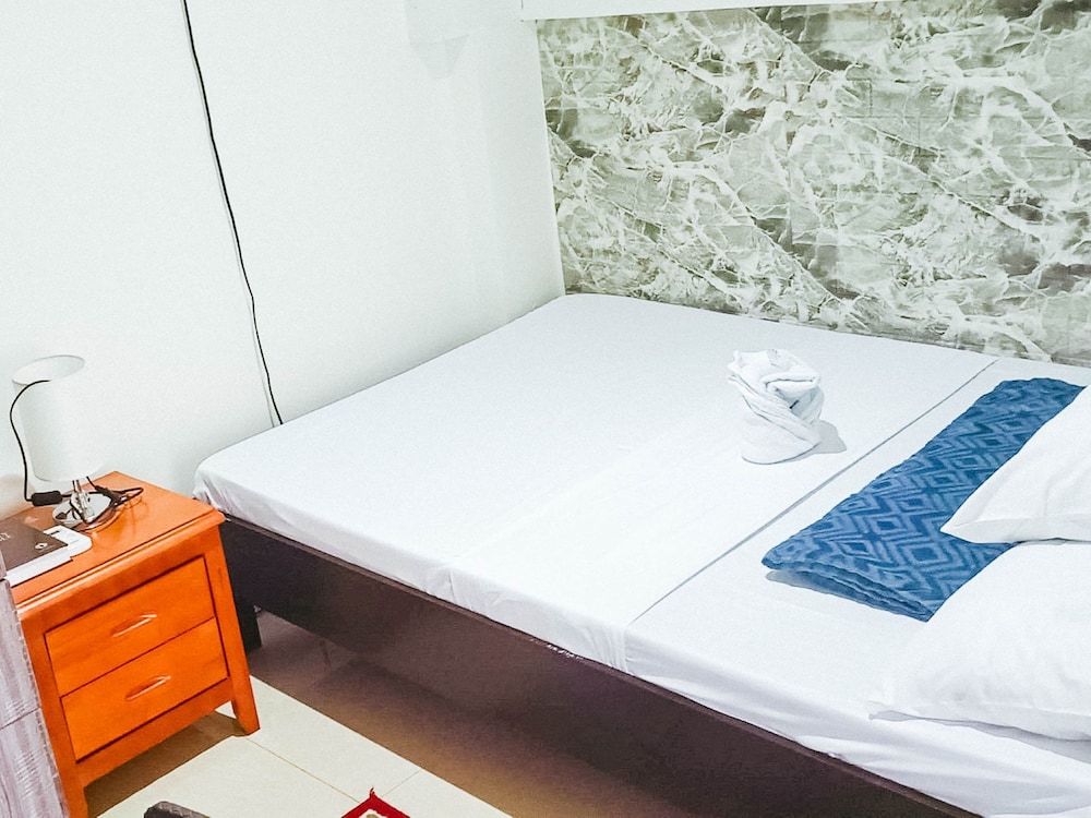 the glasshouse in bohol