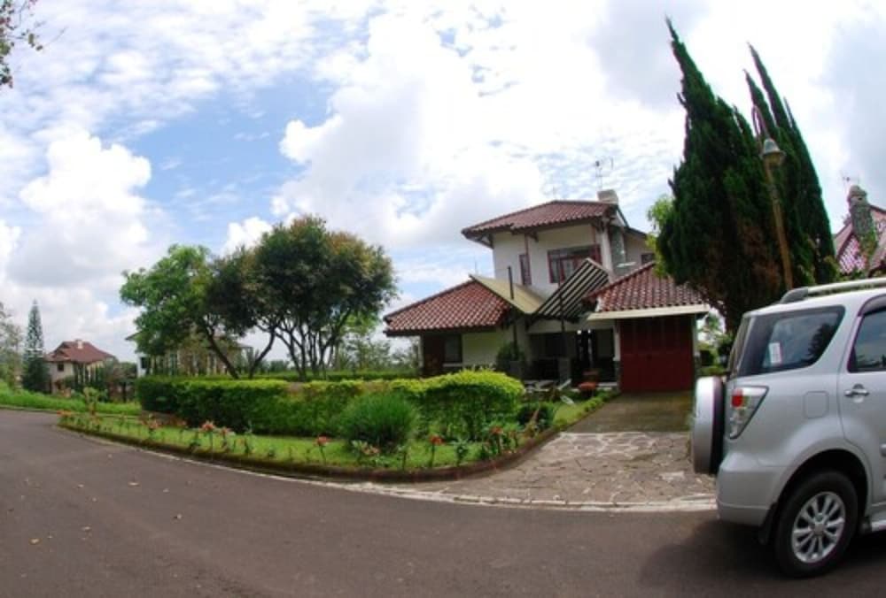 villa chavaminerva bata ciater
