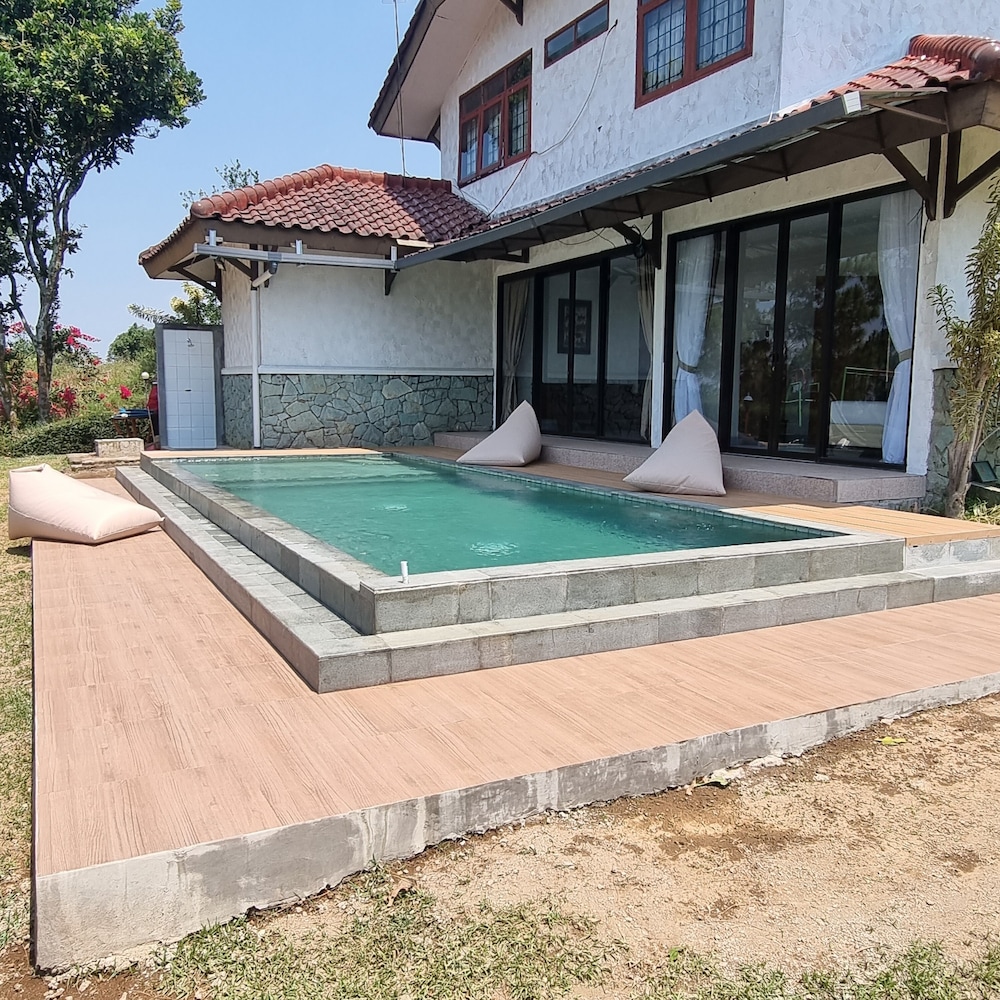 villa chavaminerva bata ciater