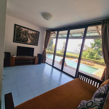 villa chavaminerva bata ciater