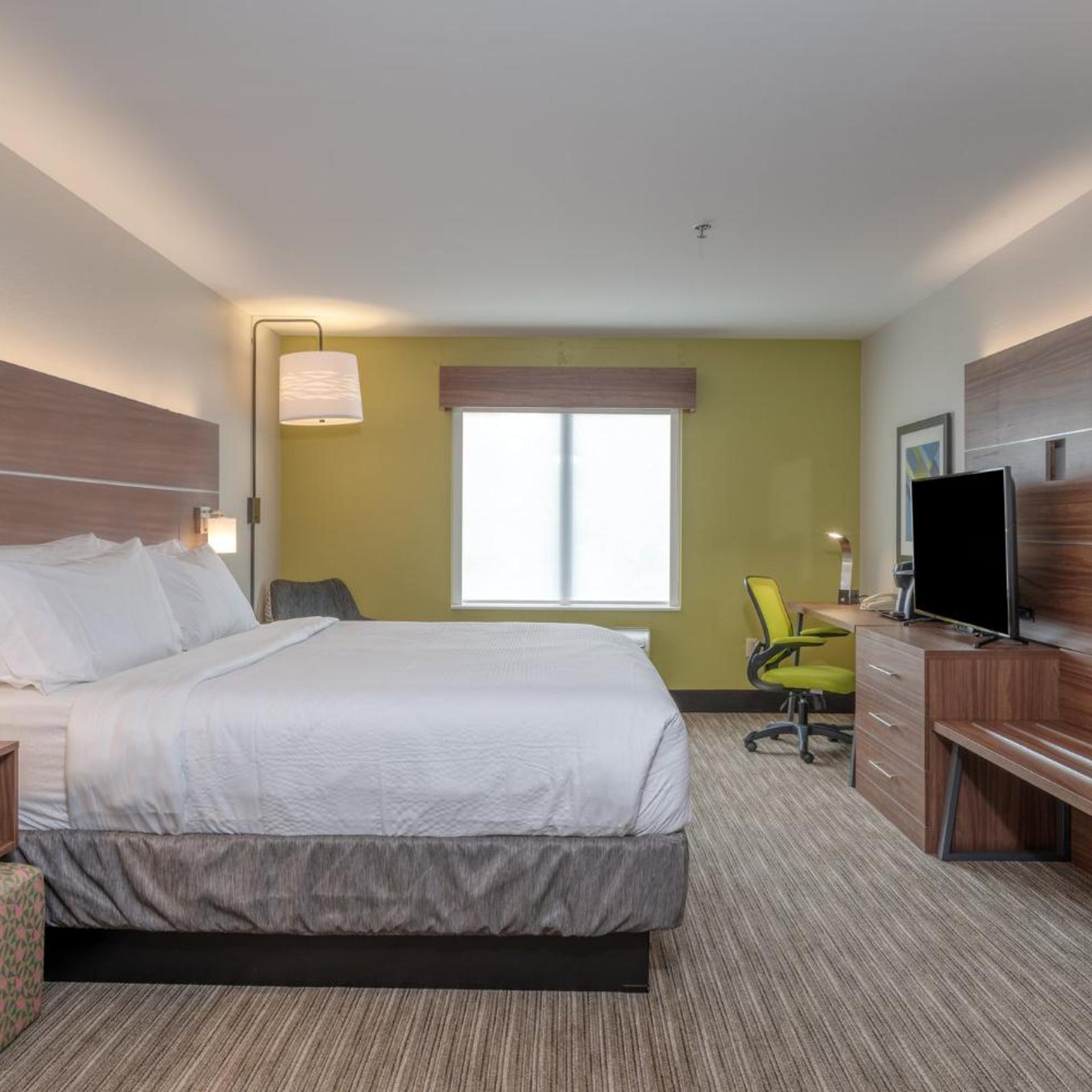 holiday inn express and suites thornburg s freder