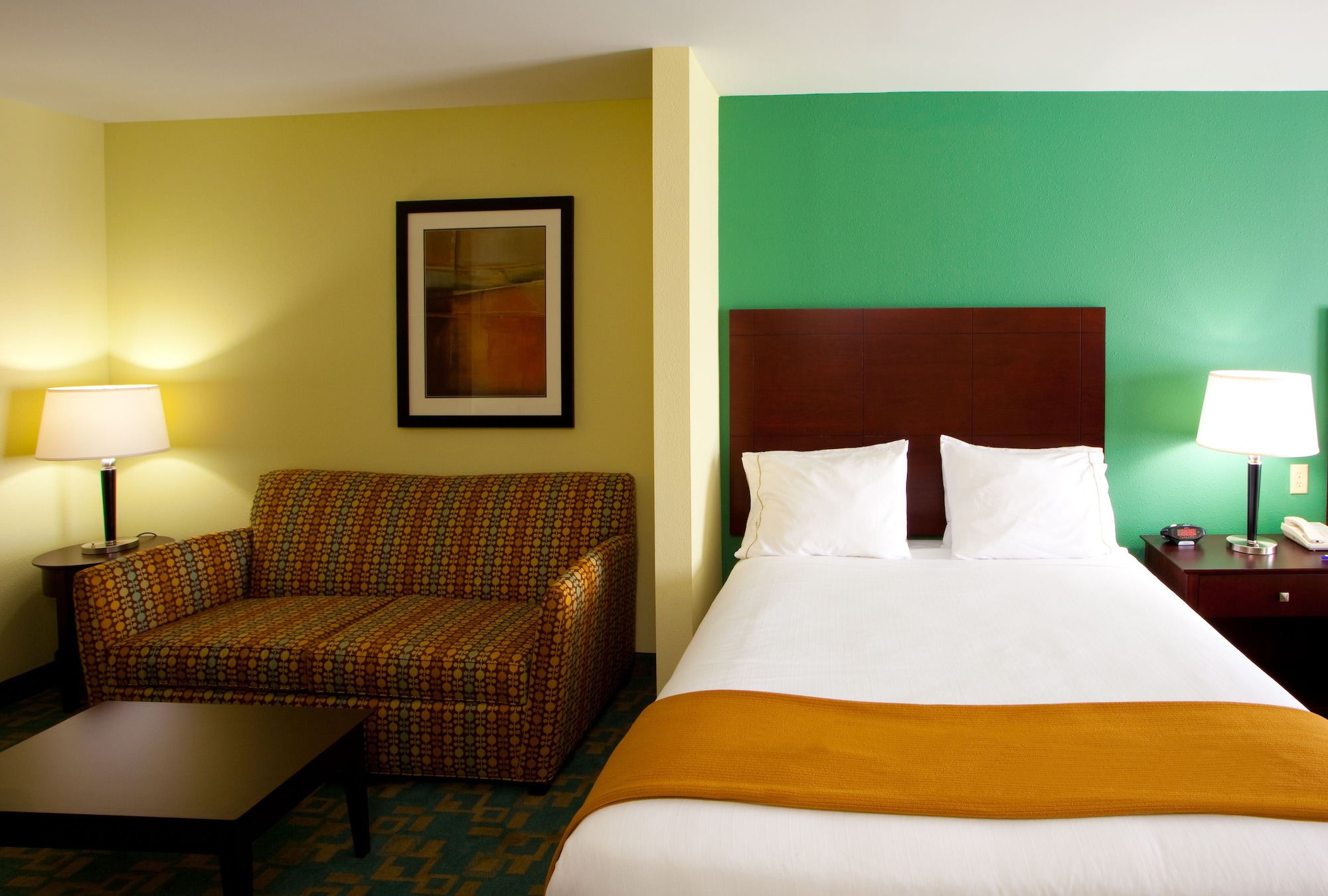 holiday inn express and suites thornburg s freder