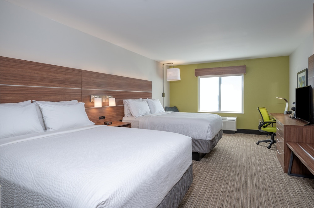 holiday inn express and suites thornburg s freder