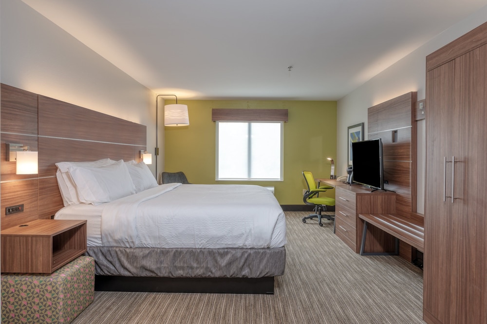 holiday inn express and suites thornburg s freder