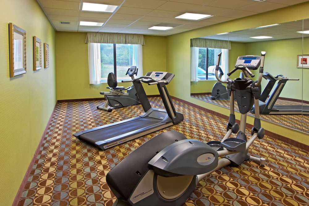 holiday inn express and suites thornburg s freder