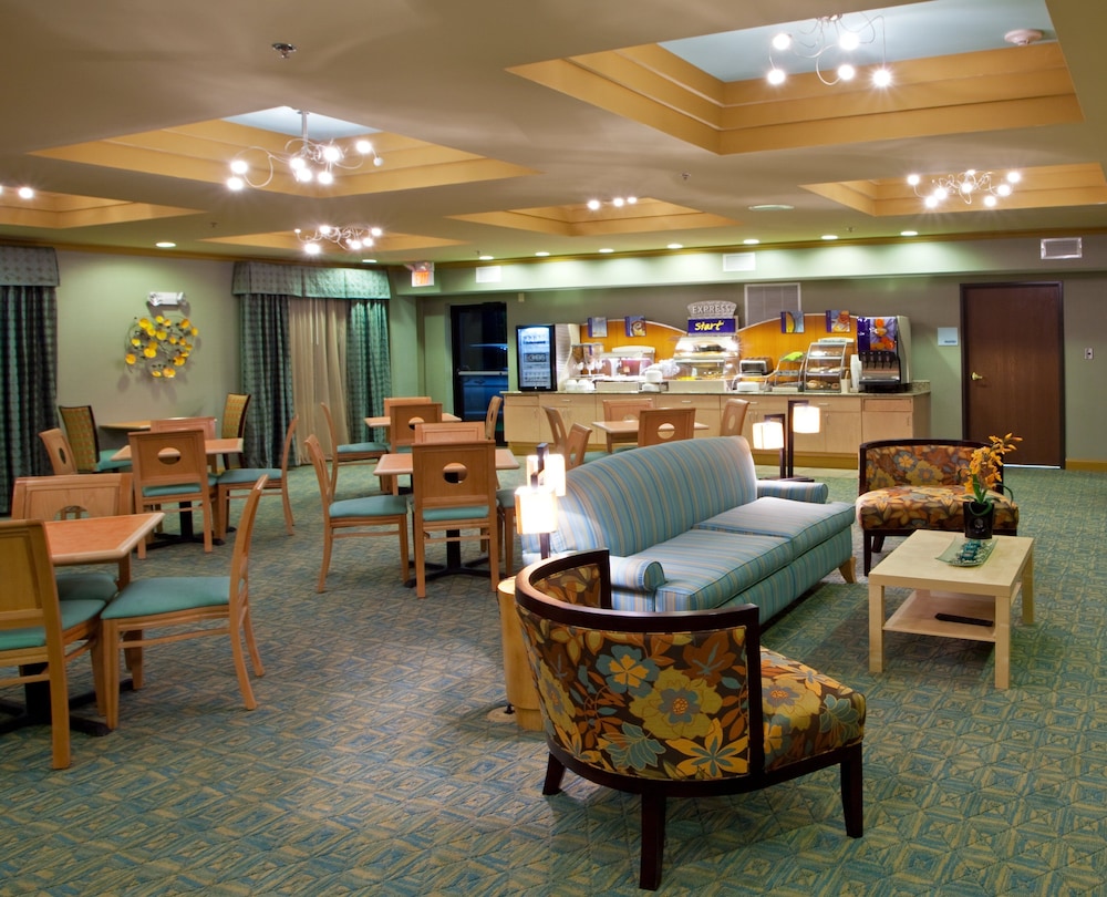 holiday inn express and suites thornburg s freder