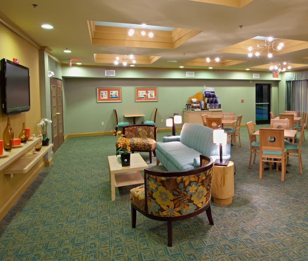 holiday inn express and suites thornburg s freder