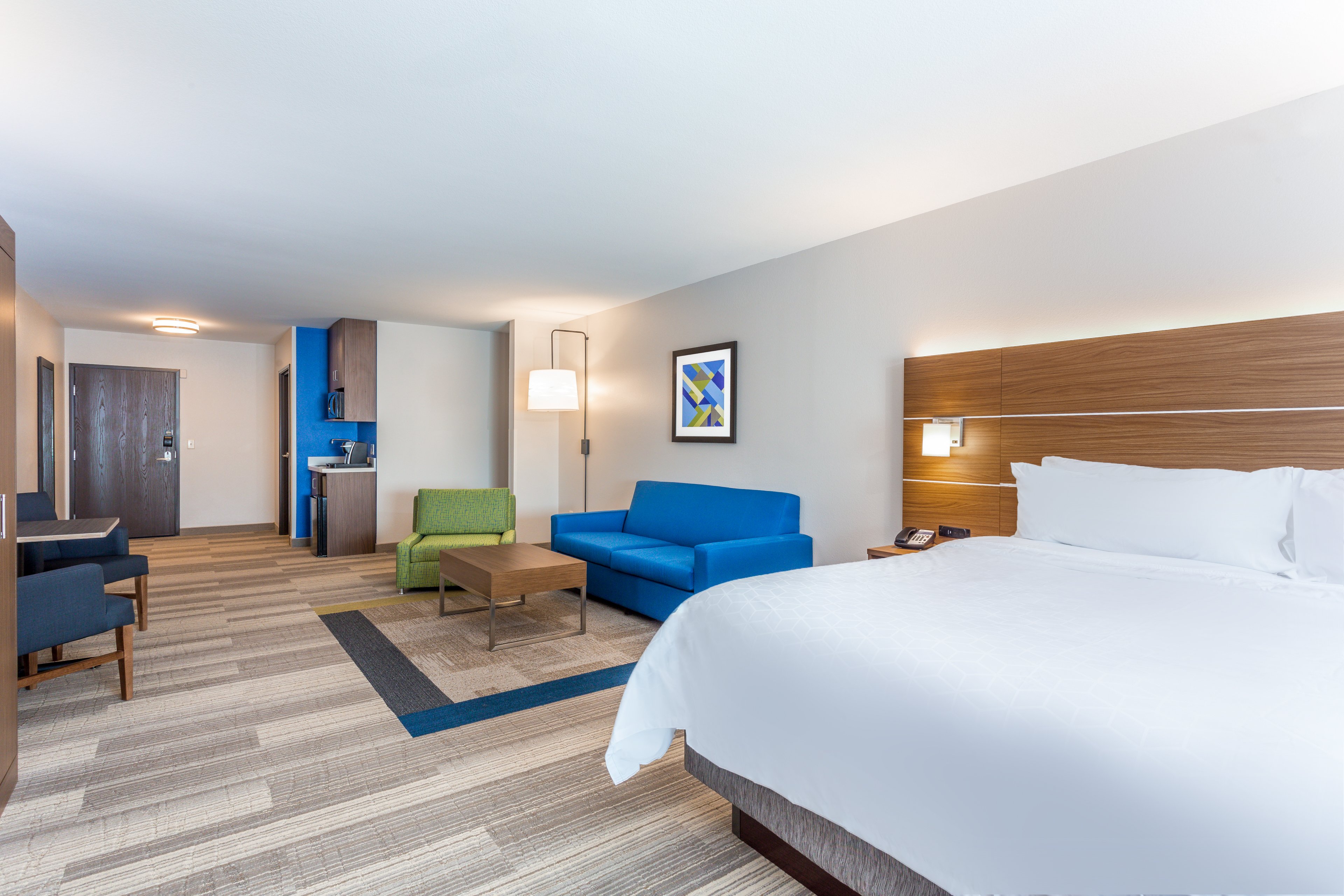 holiday inn express and suites eau claire north by ihg
