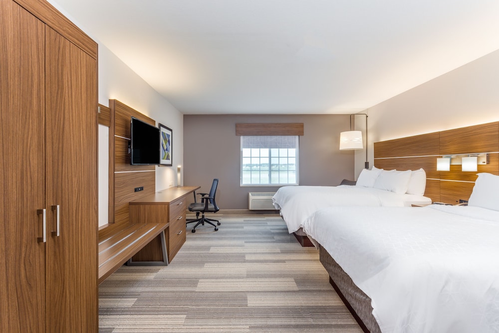 holiday inn express and suites eau claire north by ihg