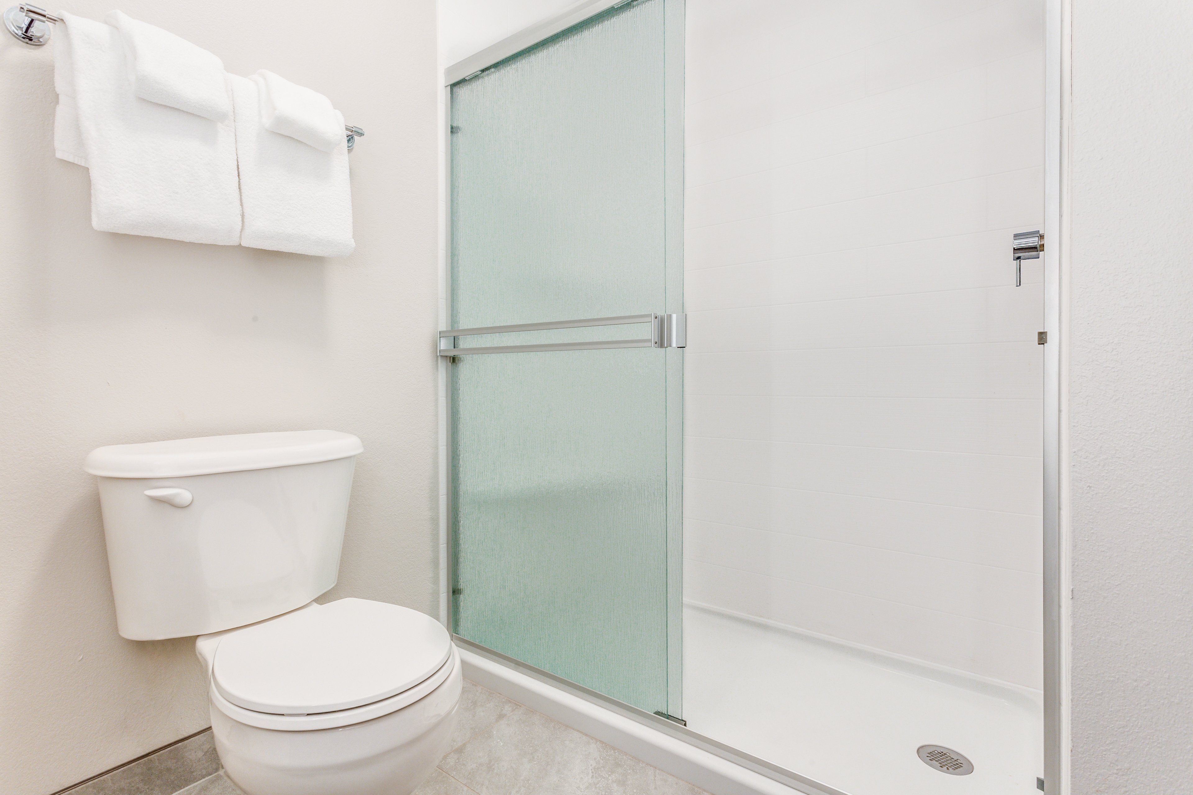 holiday inn express and suites eau claire north by ihg