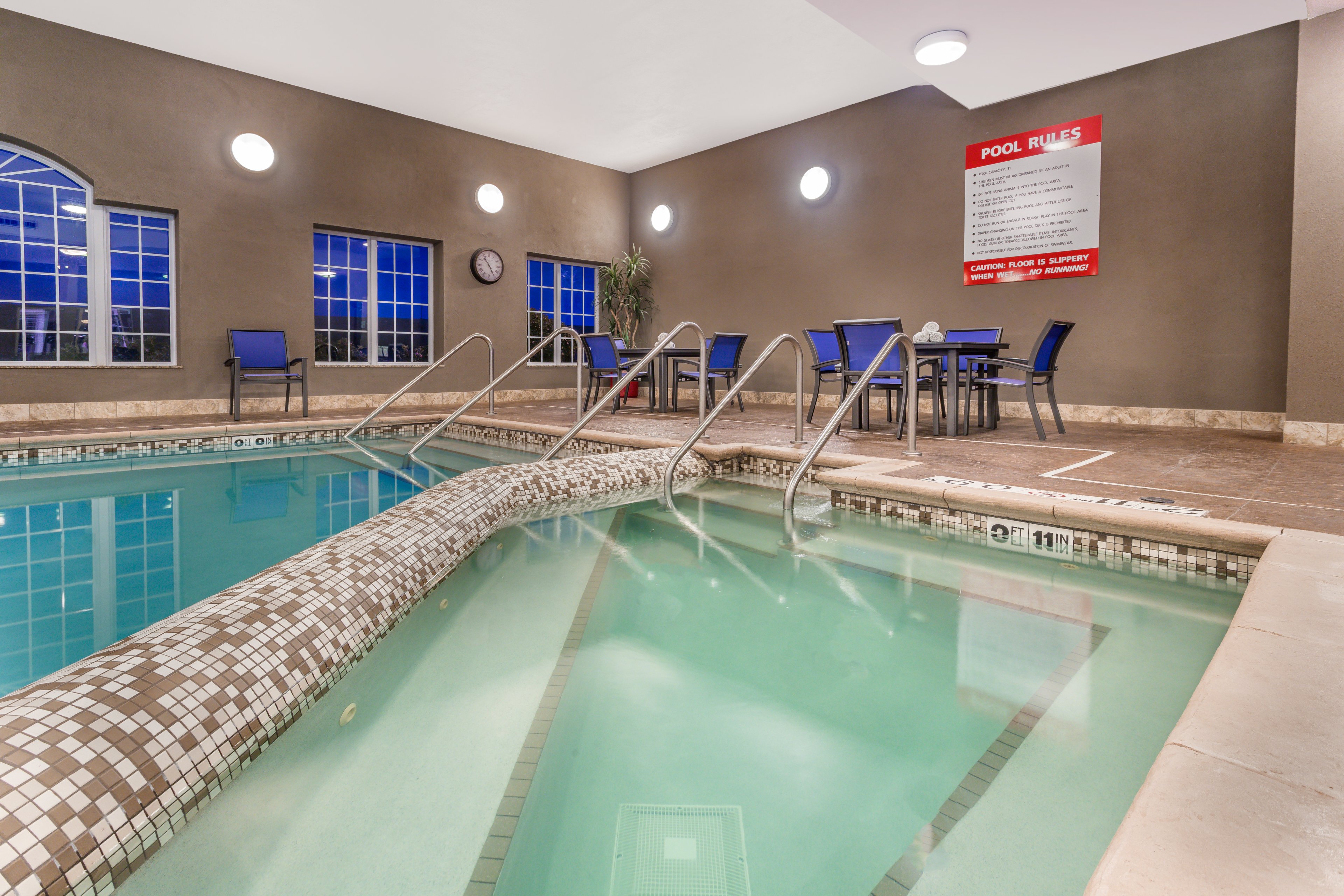 holiday inn express and suites eau claire north by ihg