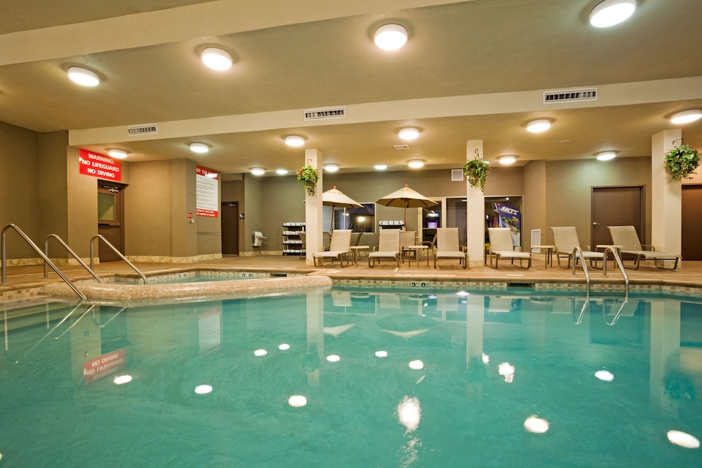 holiday inn express and suites eau claire north by ihg