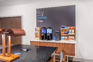holiday inn express and suites eau claire north by ihg