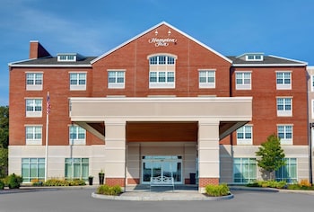 hampton inn bath brunswick area