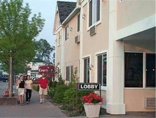 court plaza inn and suites