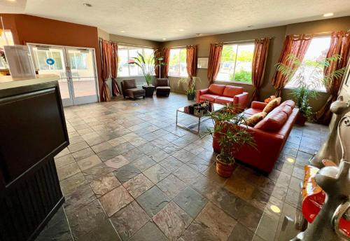 court plaza inn and suites