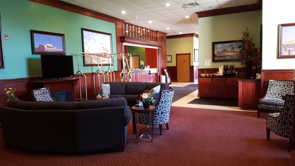Mackinaw Beach & Bay Inn & Suites,Mackinaw City>>Cheboygan,3 star