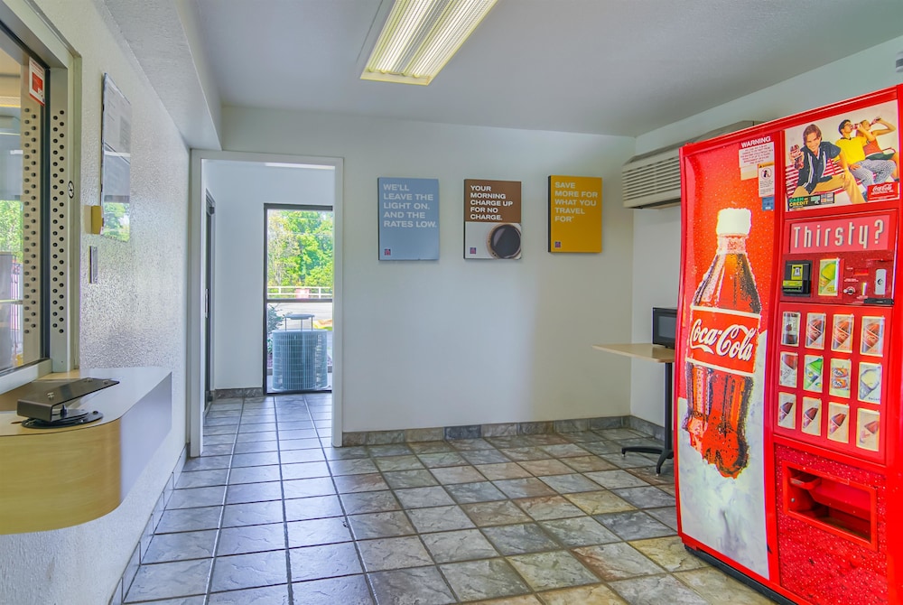 Motel 6 Russellville, Ar,Russellville>>Dardanelle,2 star