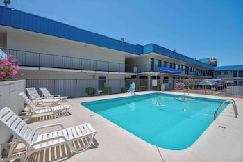 motel 6 russellville ar
