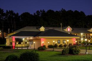Red Roof Inn Columbus, Ms,Lowndes County>>Columbus,2 star