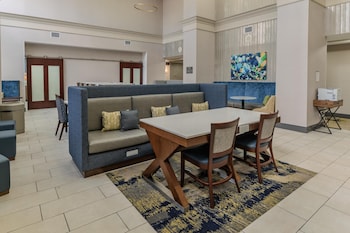 Hampton Inn & Suites Florence-Downtown,Florence>>Alabama,3 star