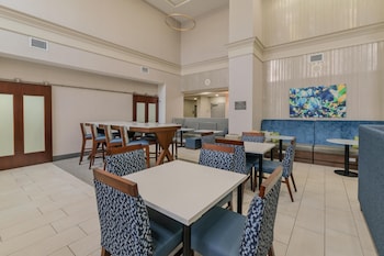 hampton inn and suites florence downtown