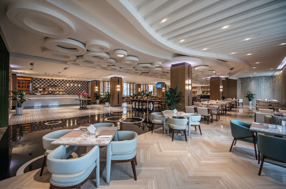 rainbird international hotel