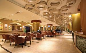 rainbird international hotel