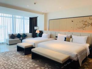 rainbird international hotel