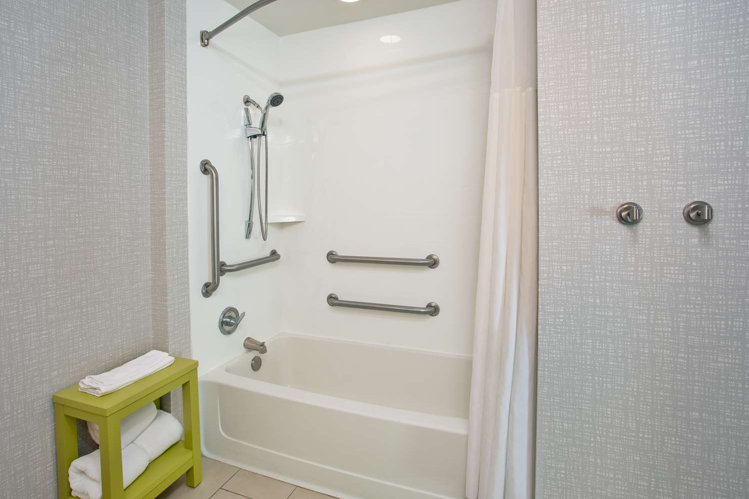 hampton inn and suites athens i 65 huntsville area